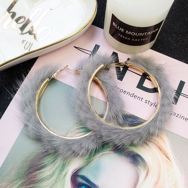 Wholesale Exaggerated Large Circle Mink Fur Ear Loops